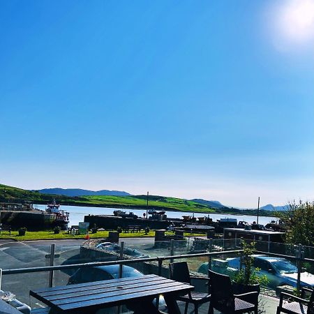 Oliver'S Seafood Bar, Bed & Breakfast Cleggan Eksteriør bilde